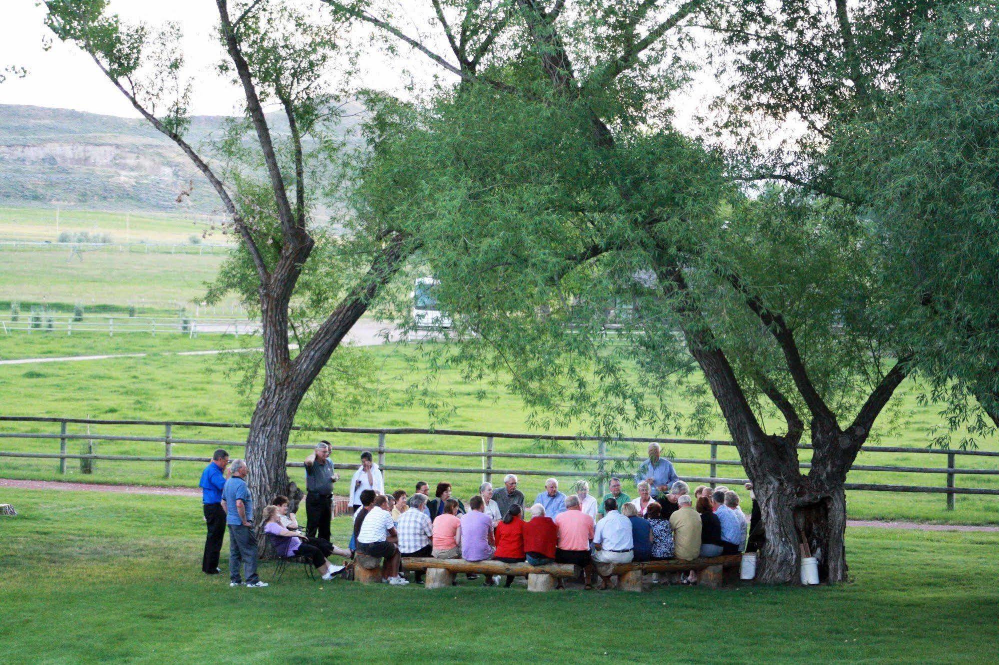 The Ranch At Ucross Hotel Екстериор снимка
